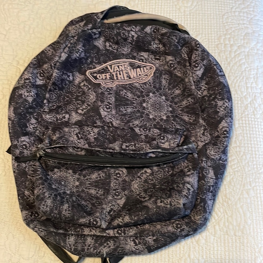 VANS UNISEX BACKPACK 16 inches x 11 inches , 8 inches deep. Some wear and frayin